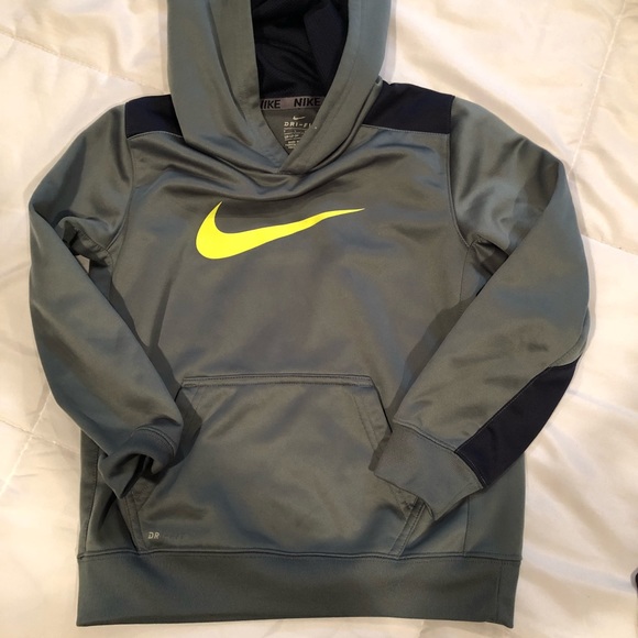 Boys size 7 Hoodies - Picture 5 of 7
